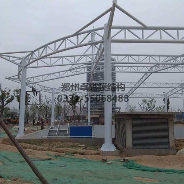 新鄭中興廣場(chǎng)膜結(jié)構(gòu)景觀(guān)鋼結(jié)構(gòu)細(xì)節(jié)